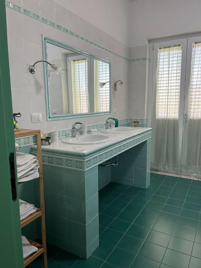 Dimora Iannelli - B&B Rurale بييسْتوم المظهر الخارجي الصورة